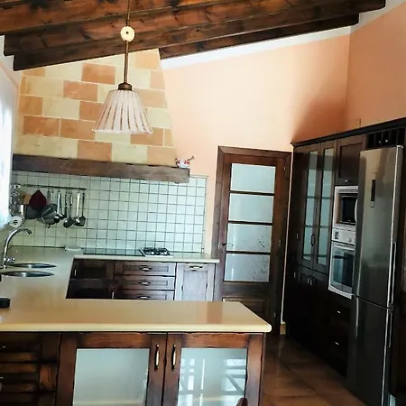 6 Con Piscina Privada. *