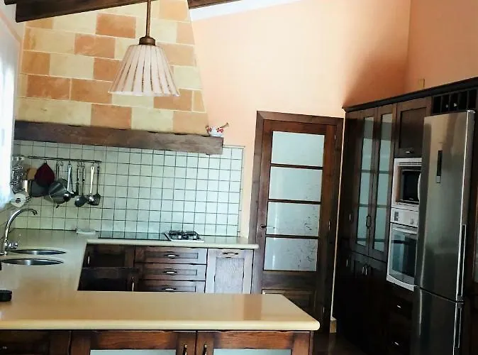 6 Con Piscina Privada. *