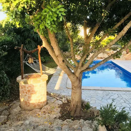 6 Con Piscina Privada. *