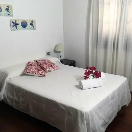 6 Con Piscina Privada. Villa Ciutadella (Menorca)