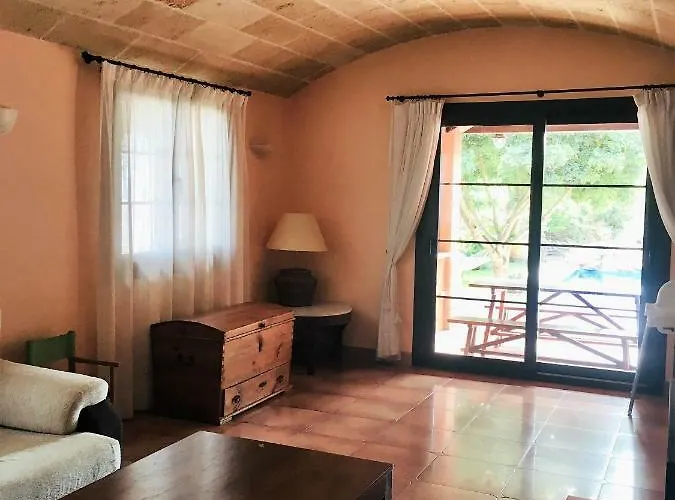 6 Con Piscina Privada. *