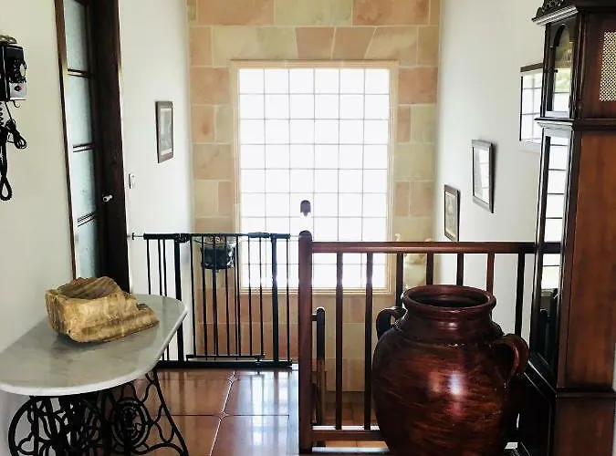 6 Con Piscina Privada. *