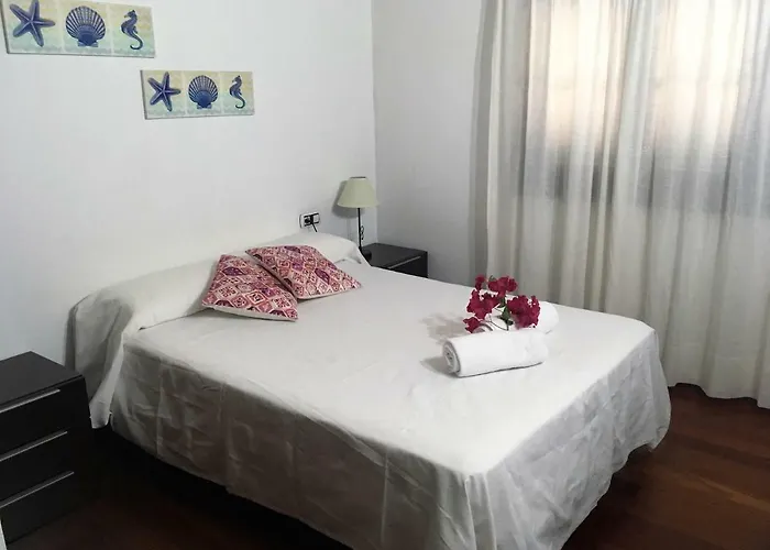 6 Con Piscina Privada. Villa Ciutadella (Menorca)